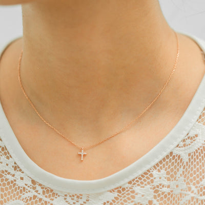 Diamond Cross Necklace - Glamoristic