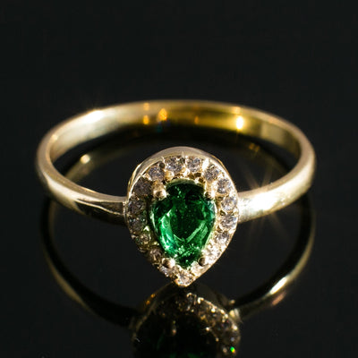 Pear-Cut Gemstone Ring - Glamoristic