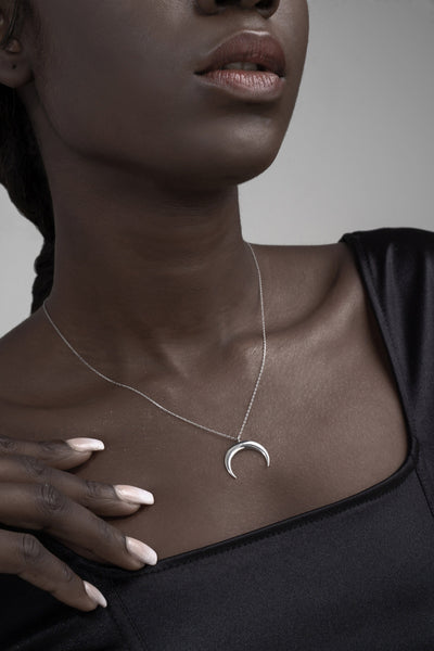 Crescent Moon Necklace - Glamoristic