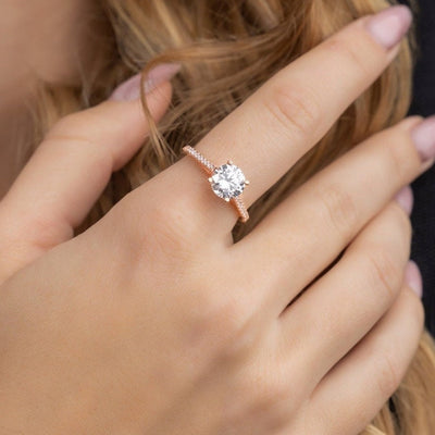 ound Cut Diamond Engagement Ring - Glamoristic