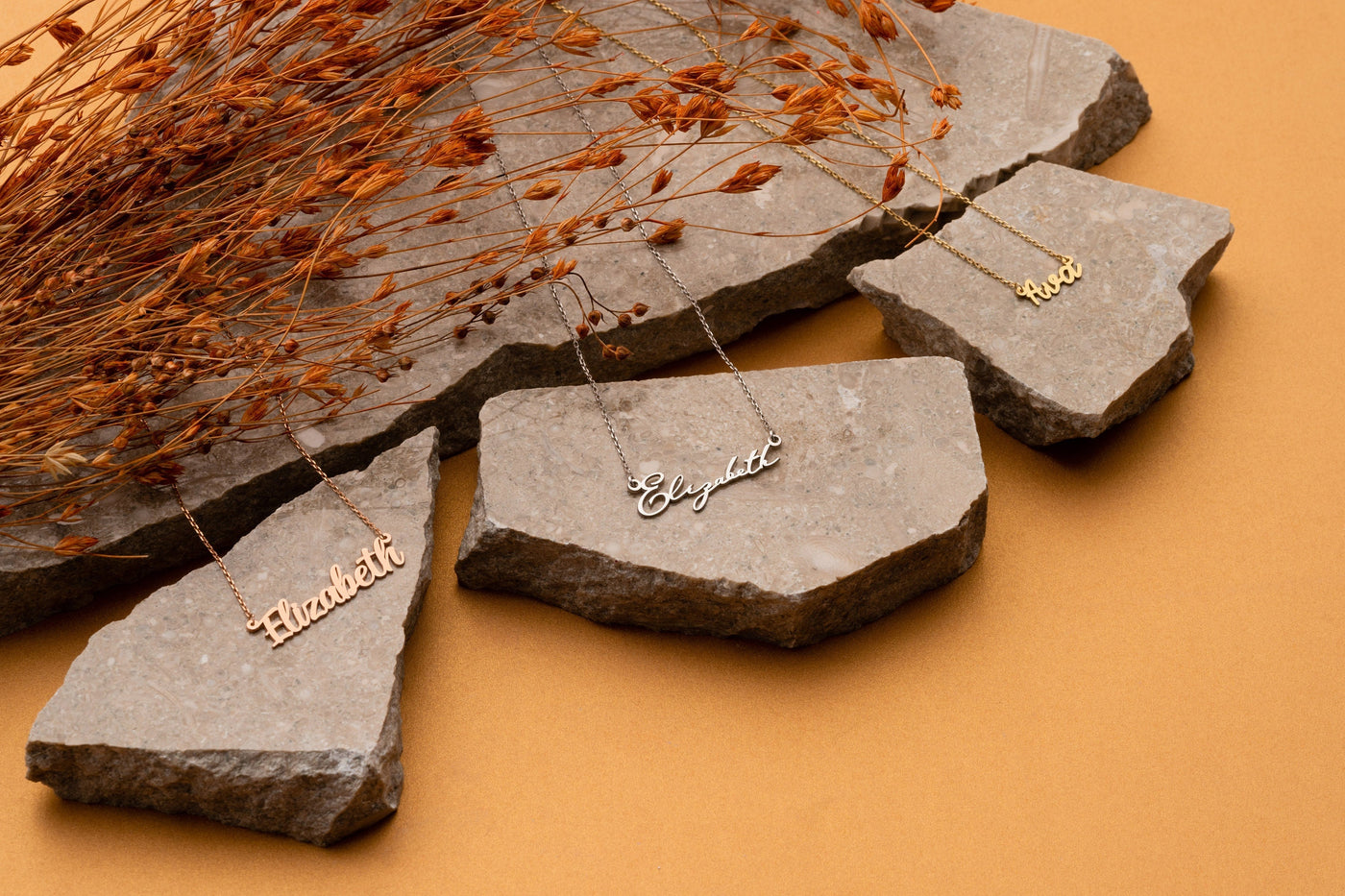 Dainty Name Necklace - Glamoristic