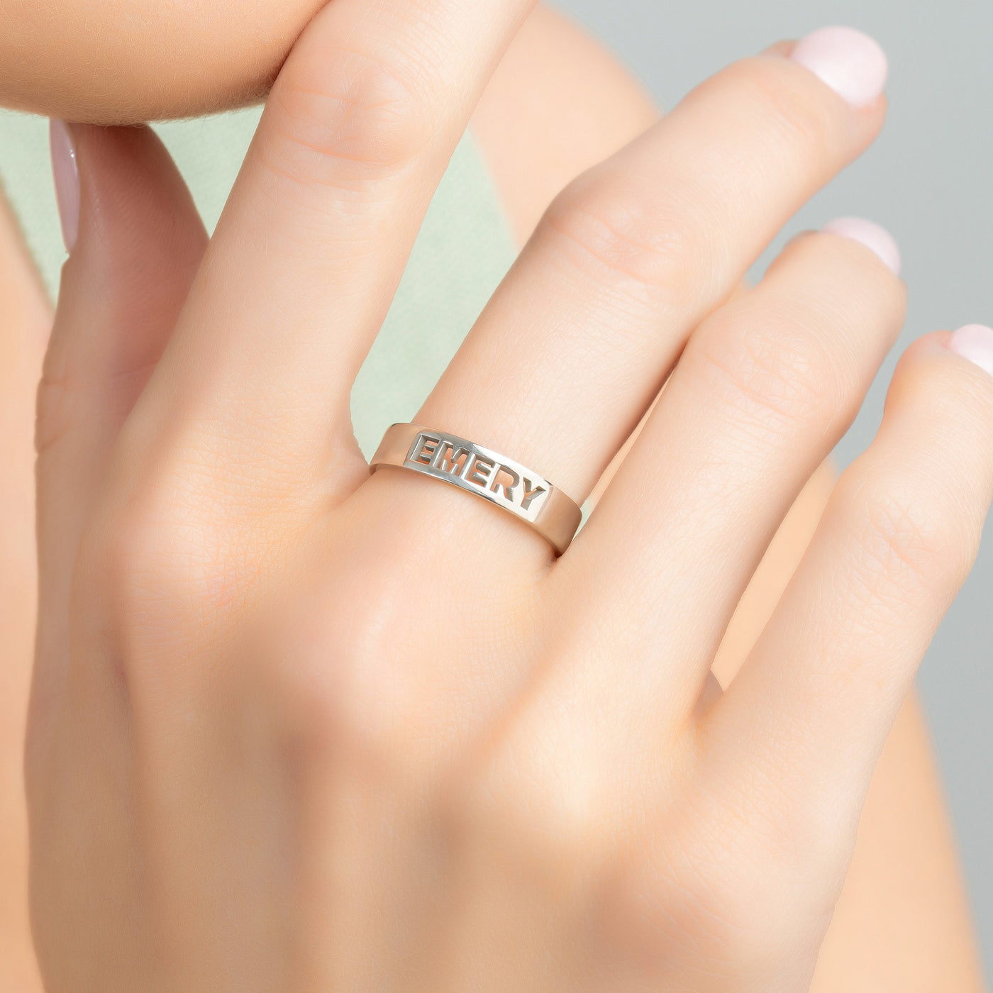 Sculpted Cut-Out Name Ring - Glamoristic