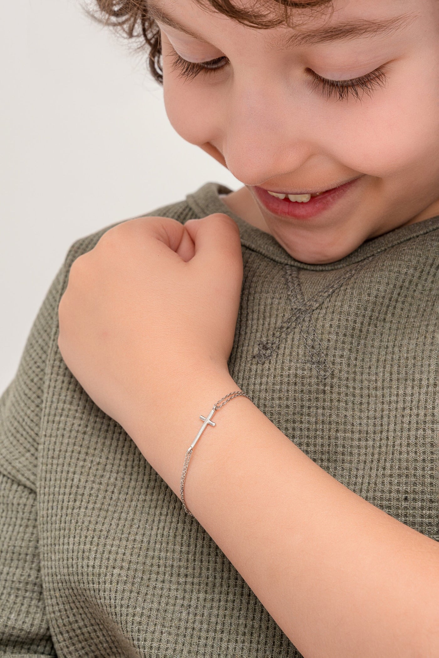 Kids Cross Bracelet • Newborn and Toddlers Dainty Bracelet • Dainty Double Chain Cross Bracelet • Unisex Kids Bracelet • Baptism Bracelet - Glamoristic