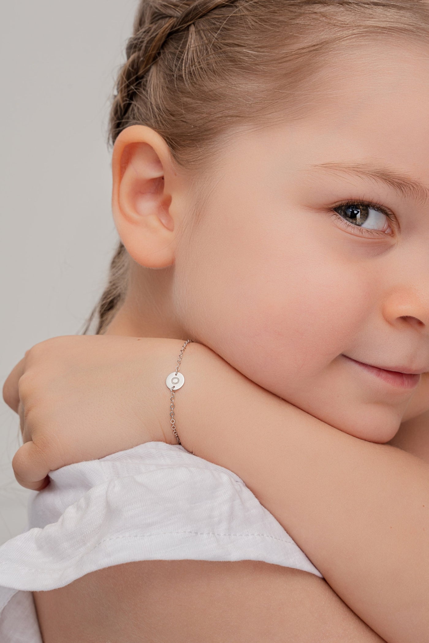 Personalized Coin Bracelet • Engraved Initial Bracelet • Initial Disc Bracelet • Custom Bracelet • Initial Coin Bracelet • Initail Bracelet - Glamoristic